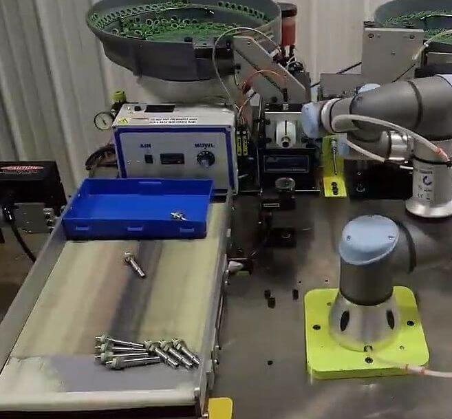 Assembly Automation with LP Series Conveyor and Cobot
