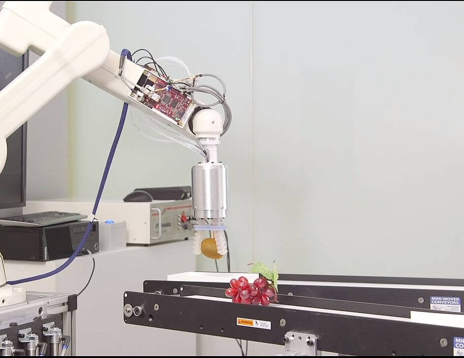 "Hank" the Collaborative Robot - Mini-Mover Conveyors